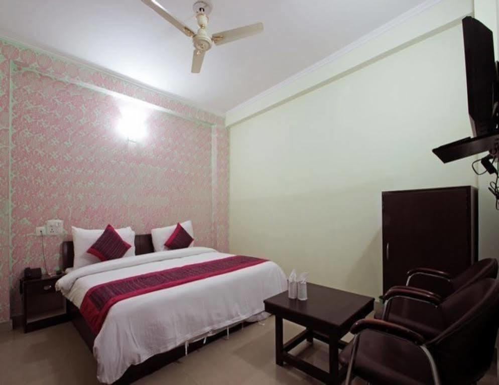 Hotel Le Princess @ Airport Neu-Delhi Exterior foto